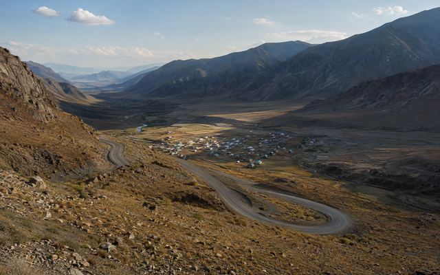 Панорама Казармана и горной дороги