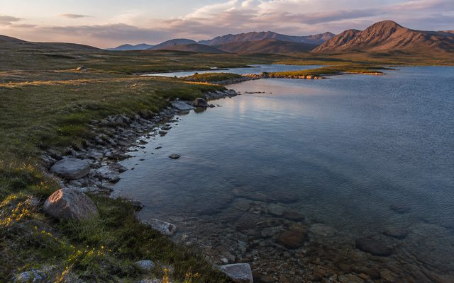 Берег одного из озёр Саман-Көл
