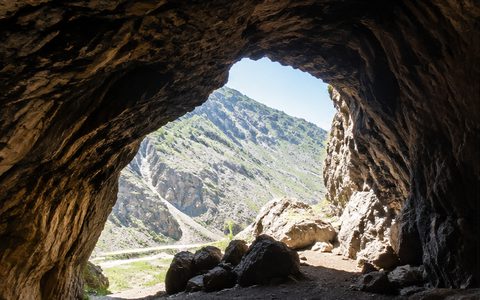 Пещера Чиль-Устун и каньон Данги — Ошская область, Кыргызстан