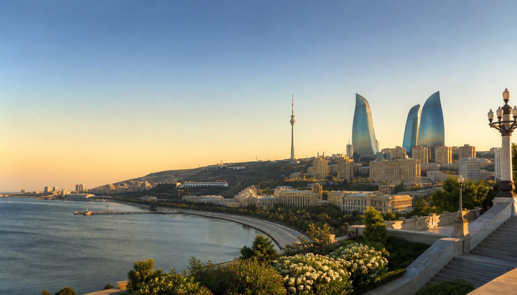 Баку, Каспийское море и Пламенные башни в Азербайджане