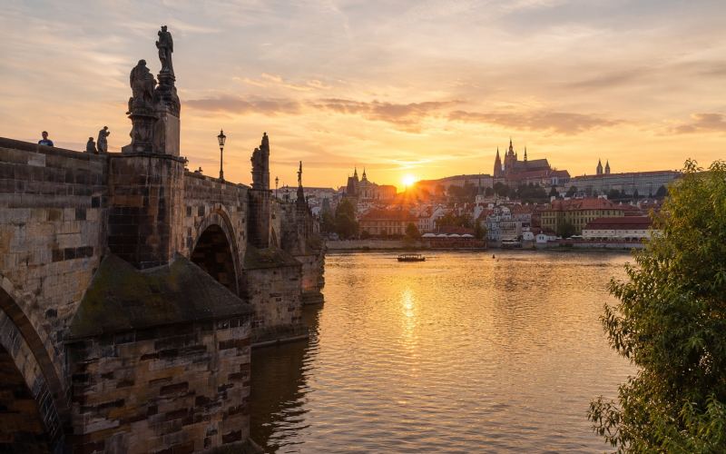 Charles Bridge and Prague Castle at dawn
