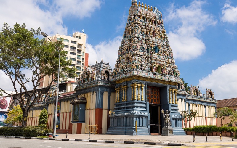 Индуистский храм Sri Veeramakaliamman в Little India