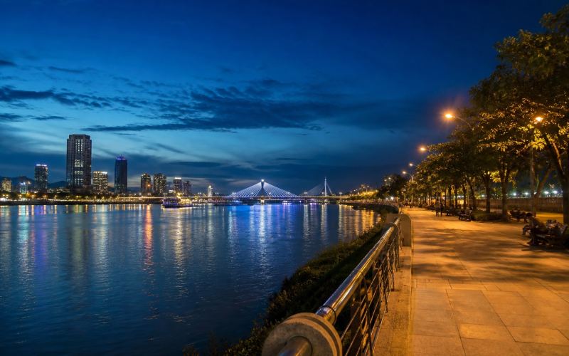 The Han River embankment and bridges of Da Nang in the evening light